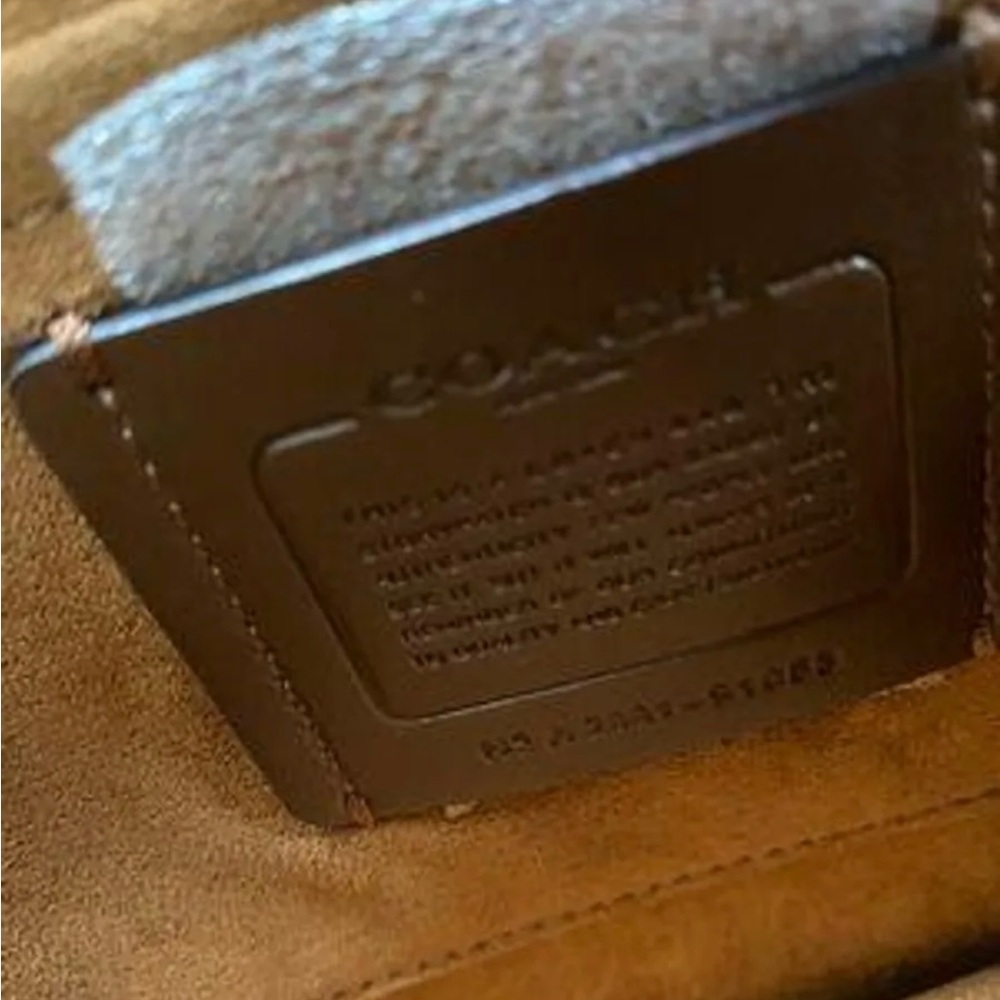 Coach Klare Crossbody with Ombré Quilting - Picture 8 of 9